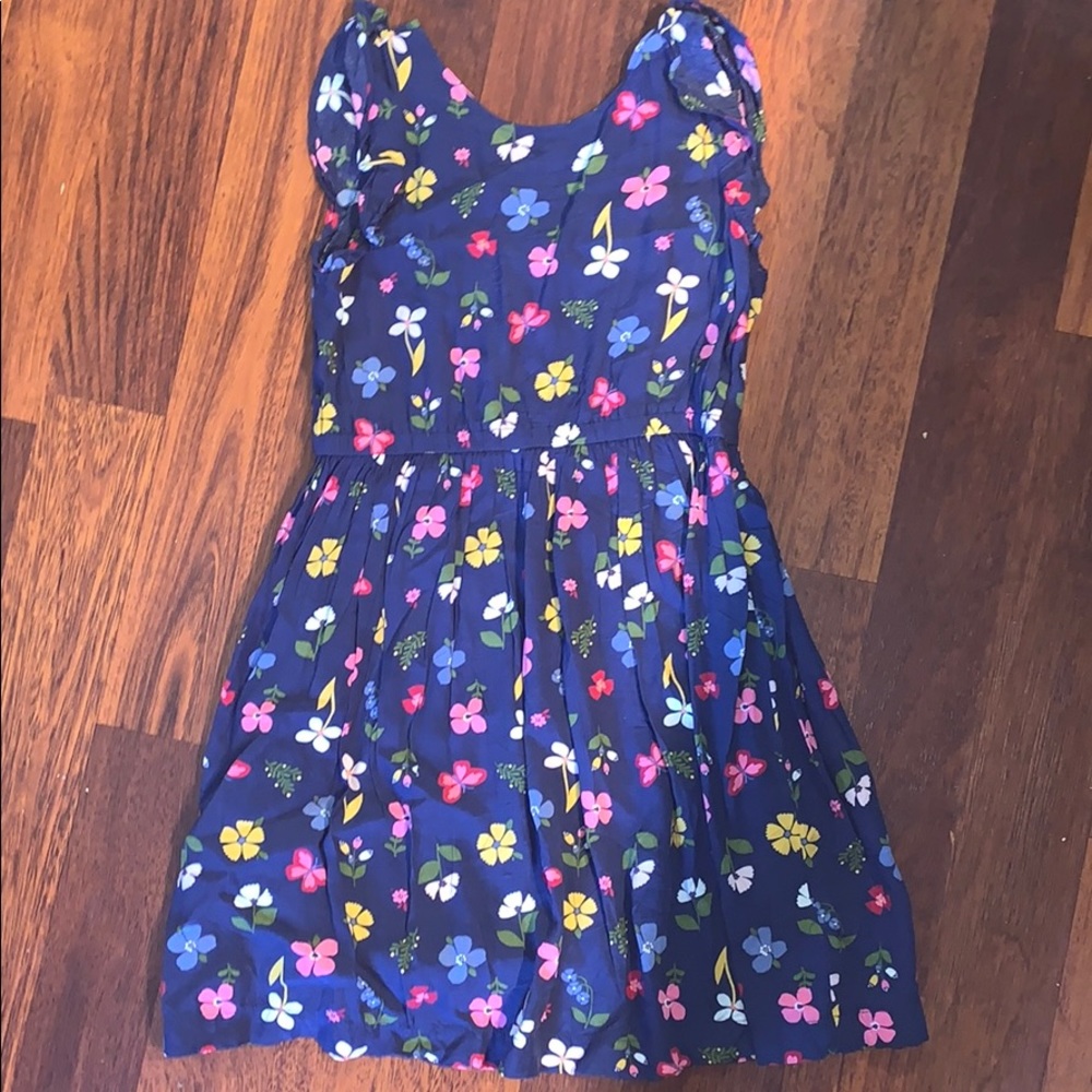 BEAUTIFUL carters dress with cutout back